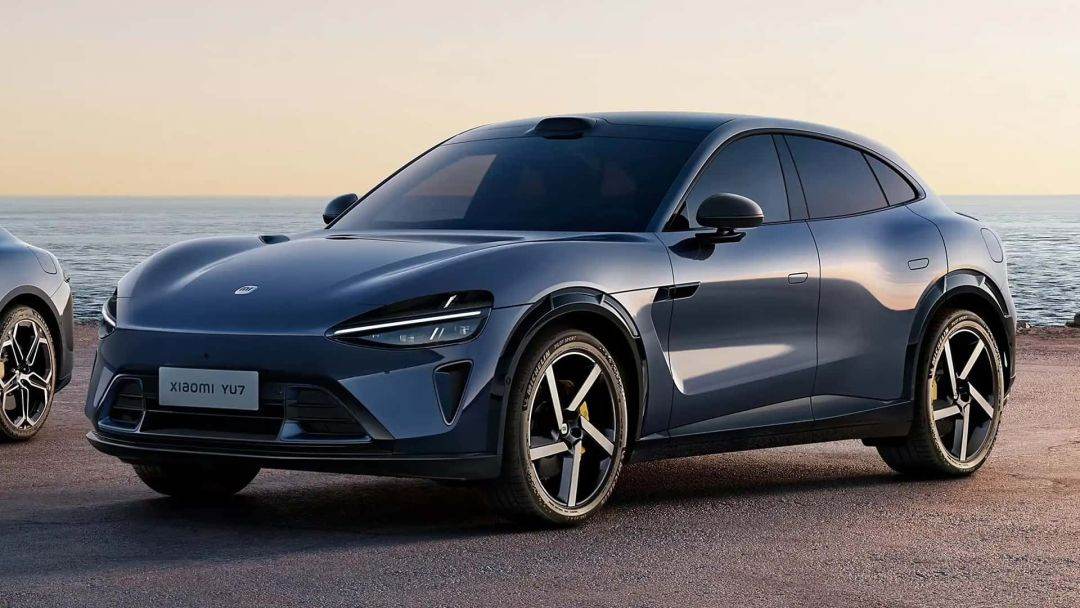 Xiaomi lansează modelul YU7, concurând cu Tesla pe piaţa chineză