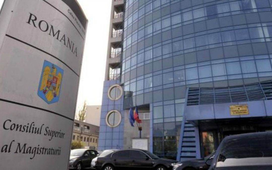 CSM: Atât salarizarea judecătorilor şi procurorilor, cât şi regimul de pensionare nu constituie privilegii