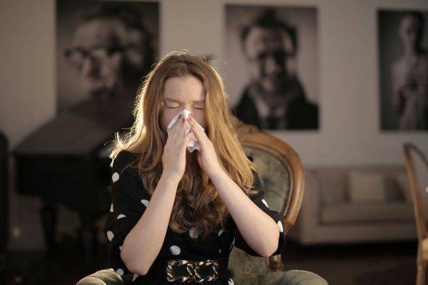 Allergies explode in Europe: pollen and fires degrade air across the continent