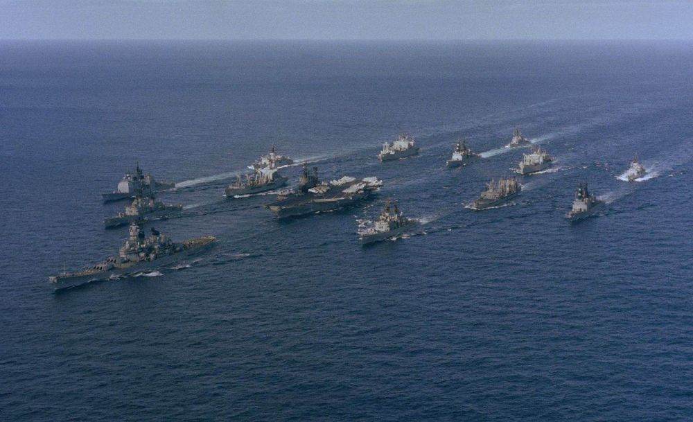 Reuters: Houthii revendică prima scufundare de navă din acest an în urma unui atac în Marea Roşie