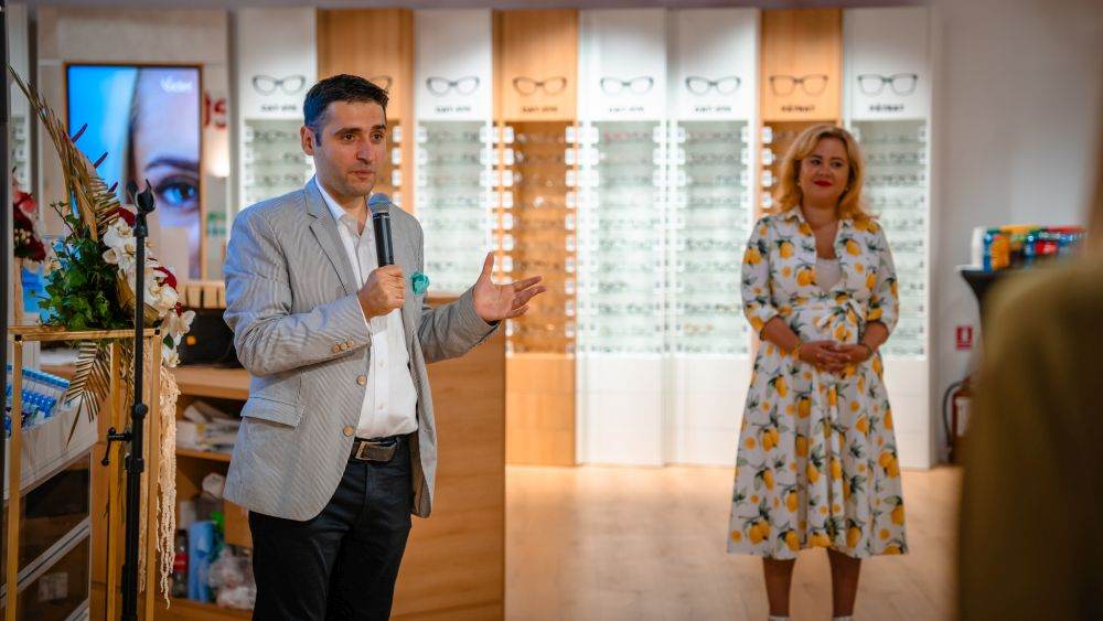 Videt deschide cel mai mare showroom de optică din Moldova, în urma unei investiţii de 300.000 de euro