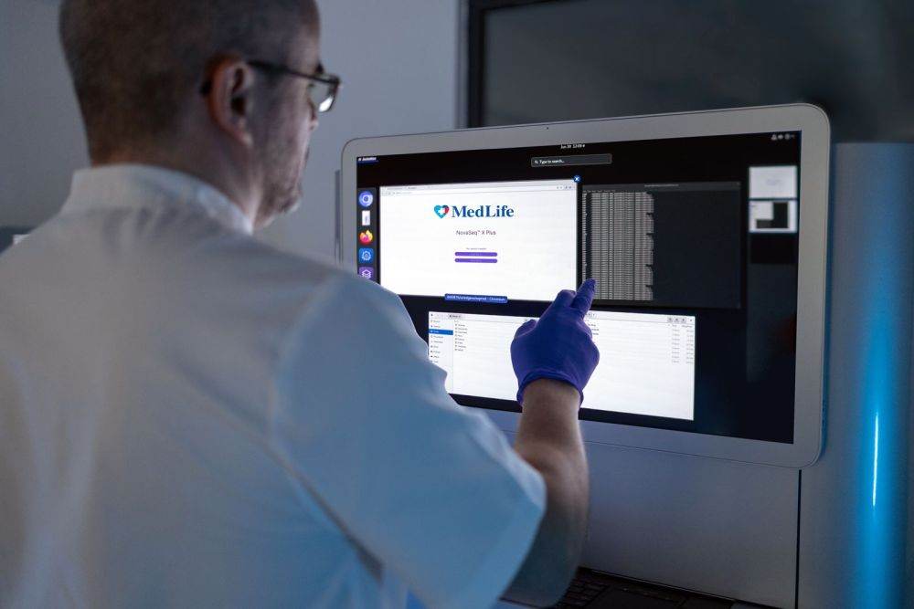 MedLife lansează secvenţierea întregului genom uman şi un program amplu de testare genetică