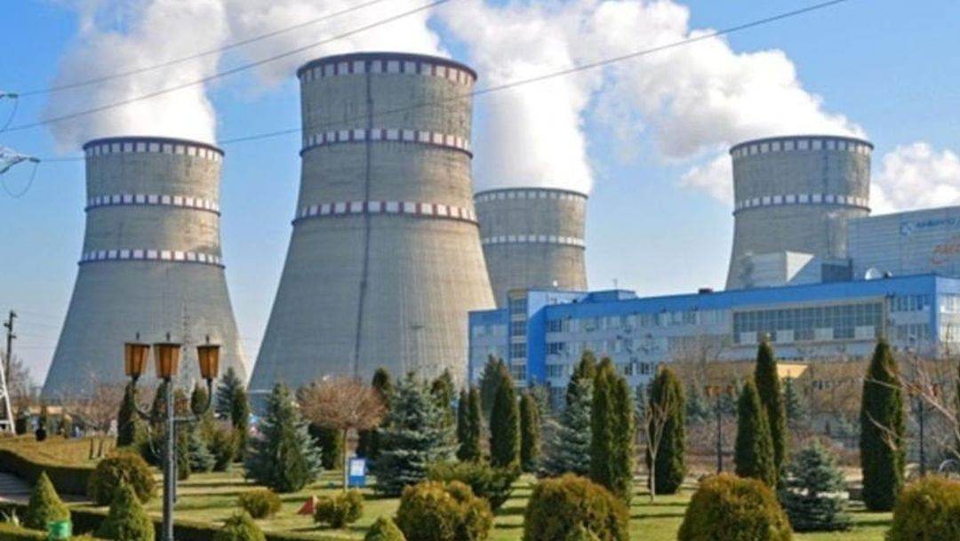 Ucraina şi AIEA exclud momentan vreun risc nuclear în urma incendiului din apropierea centralei Zaporojie