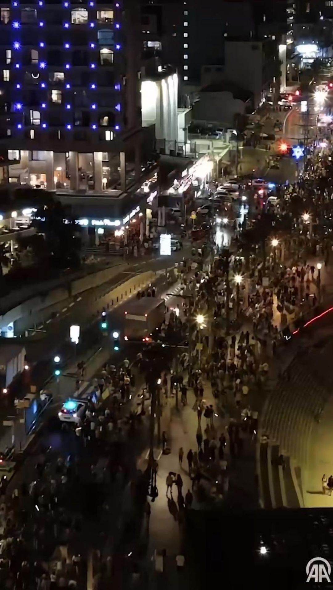 Mii de israelieni au protestat în Tel Aviv şi în alte oraşe, cerând eliberarea tuturor ostaticilor care se află încă în captivitate în Fâşia Gaza