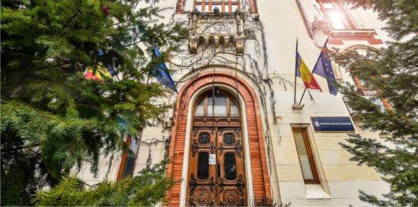 Ministerul Educaţiei supune consultării publice patru proiecte legislative-cheie