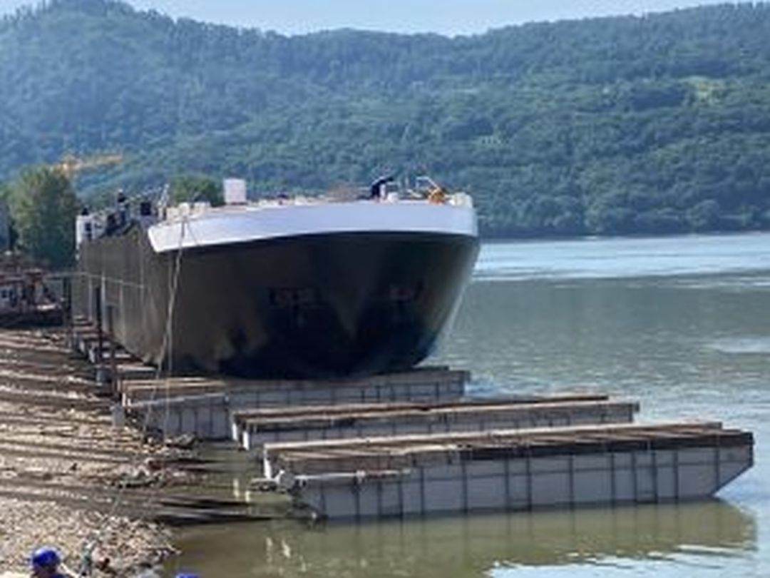 La Orşova vor fi construite cinci nave fluviale