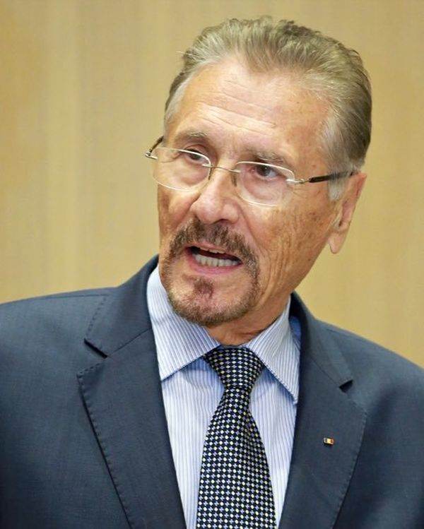 Emil Constantinescu: ”Ion Iliescu a trecut dincolo de hotarul judecăţii contemporanilor săi la judecata Istoriei”