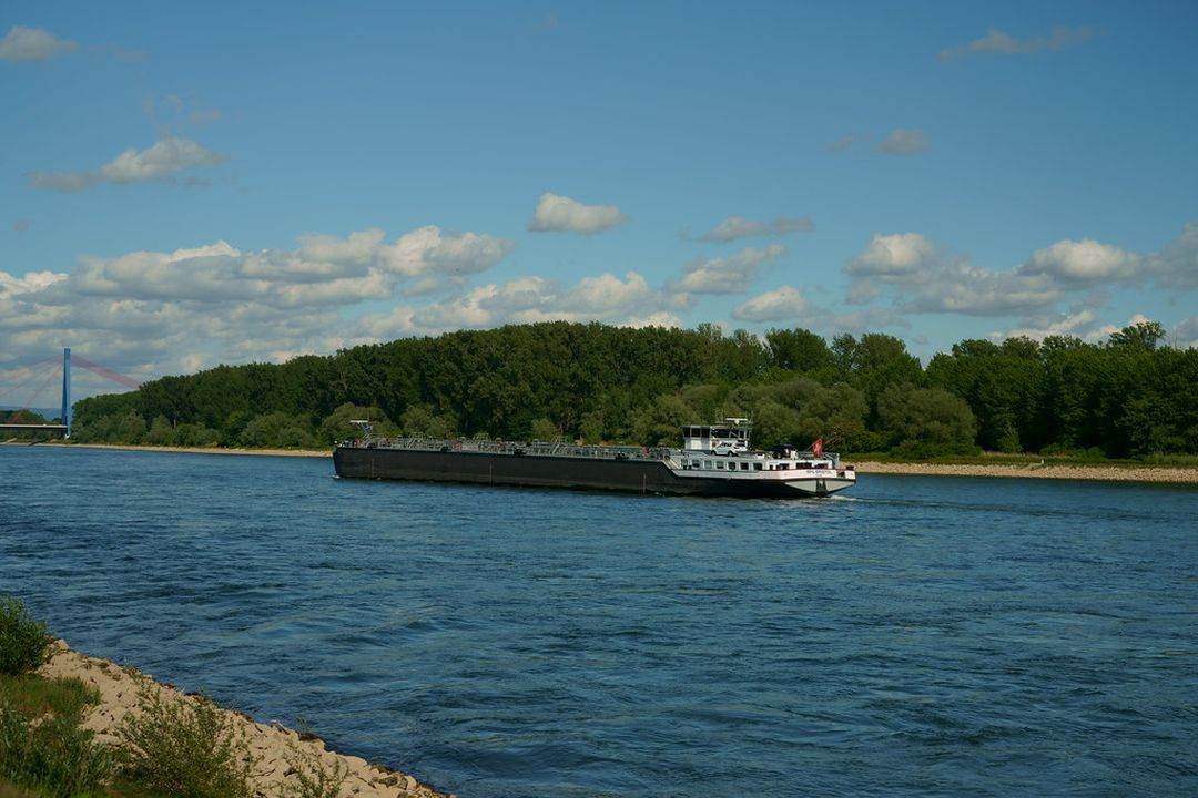 Ucraina a redeschis canalul Bâstroe pentru traficul naval