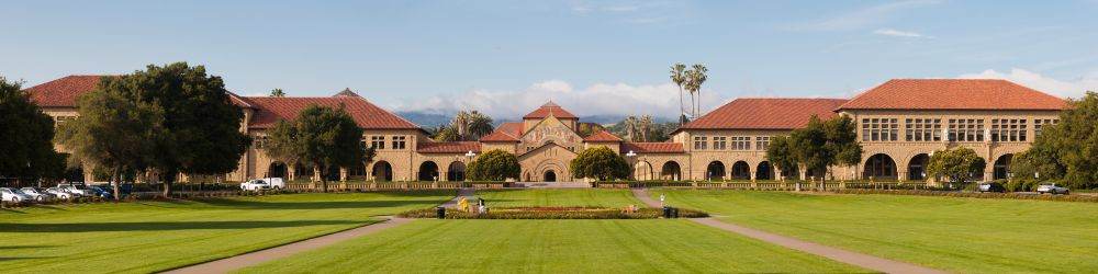 Stanford desfiinţează peste 360 de posturi din cauza tăierilor bugetare impuse de Trump