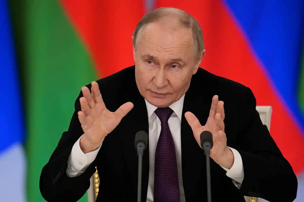 Putin exclude o întâlnire cu Zelenski, dar confirmă posibila reuniune cu Trump