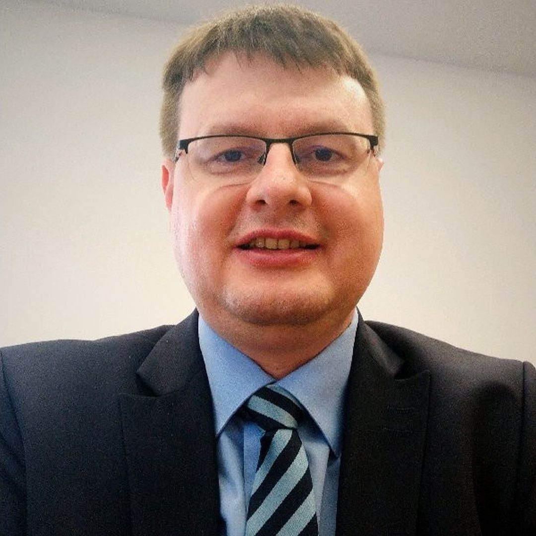 Alin Iacob, preşedintele Asociaţiei Utilizatorilor Români de Servicii Financiare