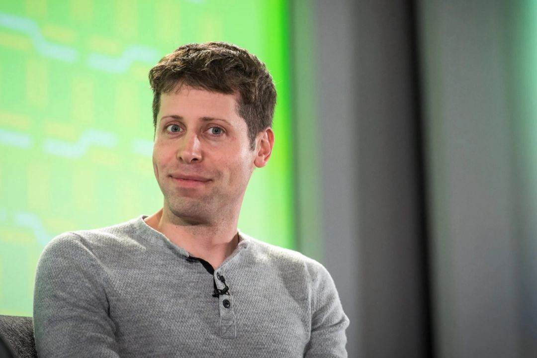 Sam Altman îl ironizează pe Elon Musk după avertismentul privind parteneriatul OpenAI-Microsoft: ”Nu mă gândesc prea mult la el”