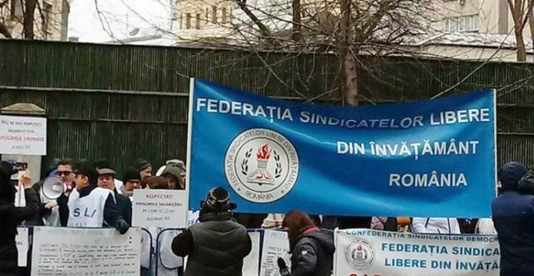 Sindicaliştii din Educaţie ameninţă cu boicotarea începutului de an şcolar după întâlnirea cu premierul Ilie Bolojan