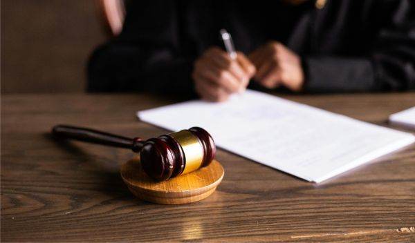 How the reform of magistrates pensions became an exercise in political image