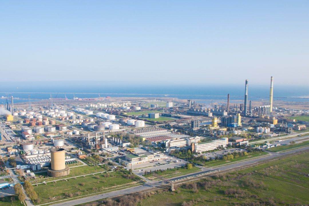 Rompetrol Rafinare introduce un simulator modern pentru instruirea operatorilor din Petromidia