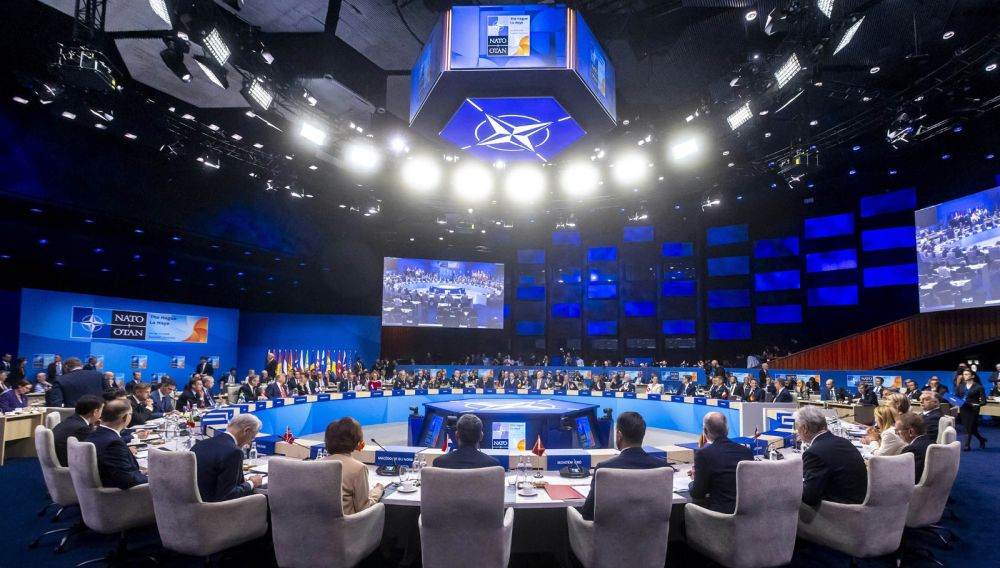 NATO îşi exprimă îngrijorarea după arestarea unui ofiţer croat acuzat de spionaj