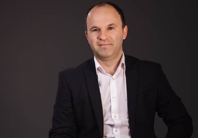 Mihai Velicu, noul director financiar al Simtel