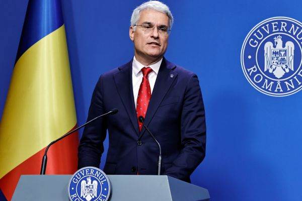 Dragoş Pîslaru stated: "The projects that will be removed from the PNRR will be financed from other sources. I am referring to the projects whose implementation stage is between 1 and 30%, which would be financed from the Cohesion Fund under the European financial framework Multiannual Project 2021-2027, but also here for the infrastructure above. have been started, are at the 0% stage, although the financing contract was signed, they will no longer be done."