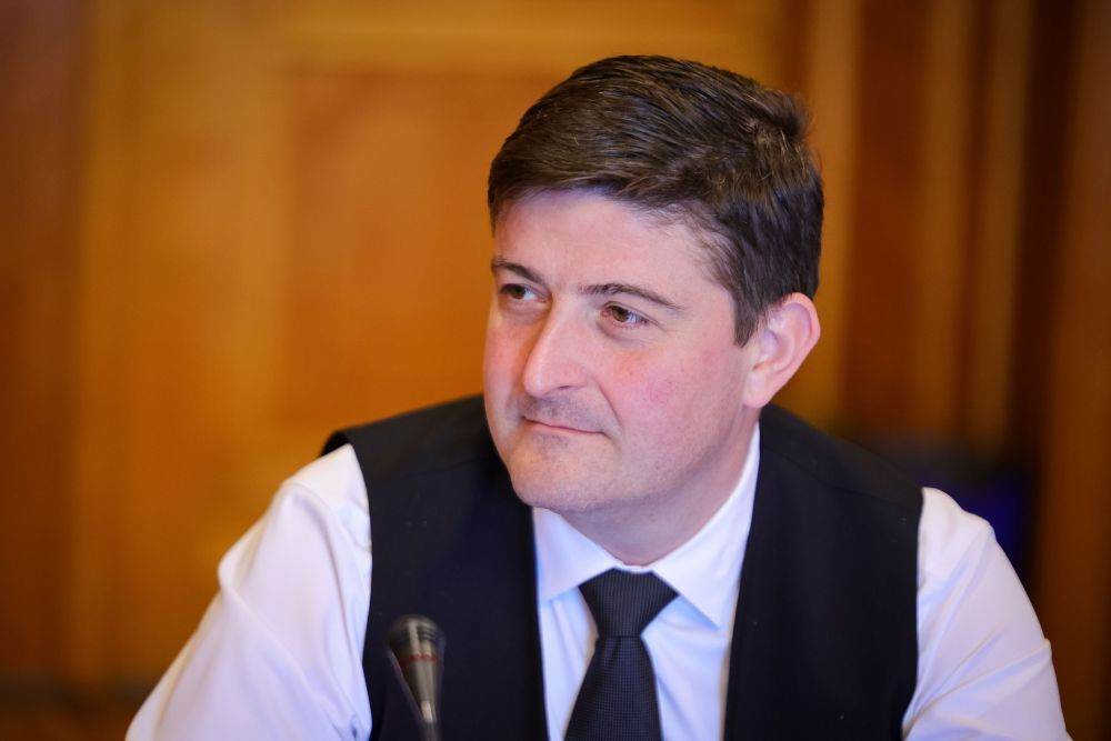 Deputat USR: „Interlopii şi ţeparii au susţinători în Parlament” 