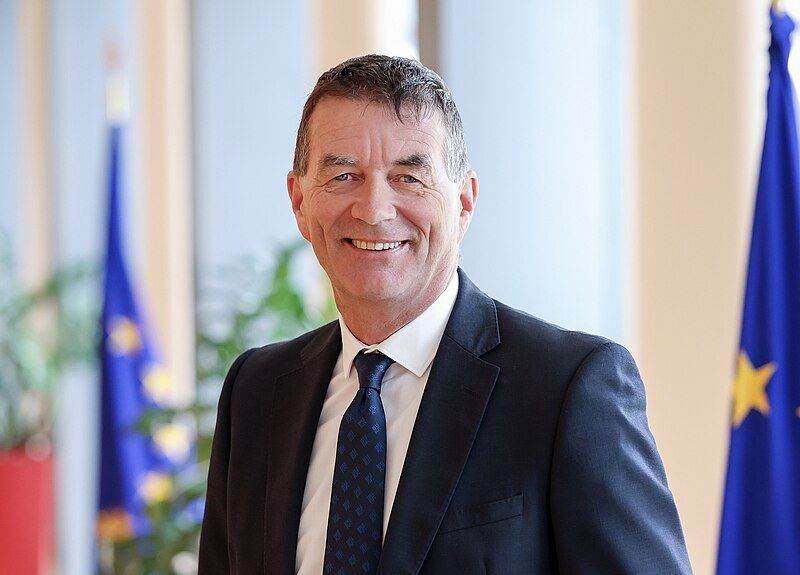 Tony Murphy a fost reales preşedinte al Curţii de Conturi Europene