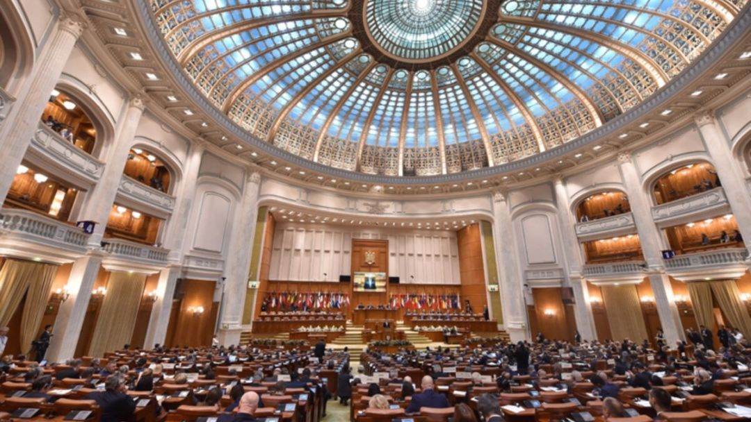 Moţiunea simplă împotriva ministrului Educaţiei Daniel David, respinsă de Senat