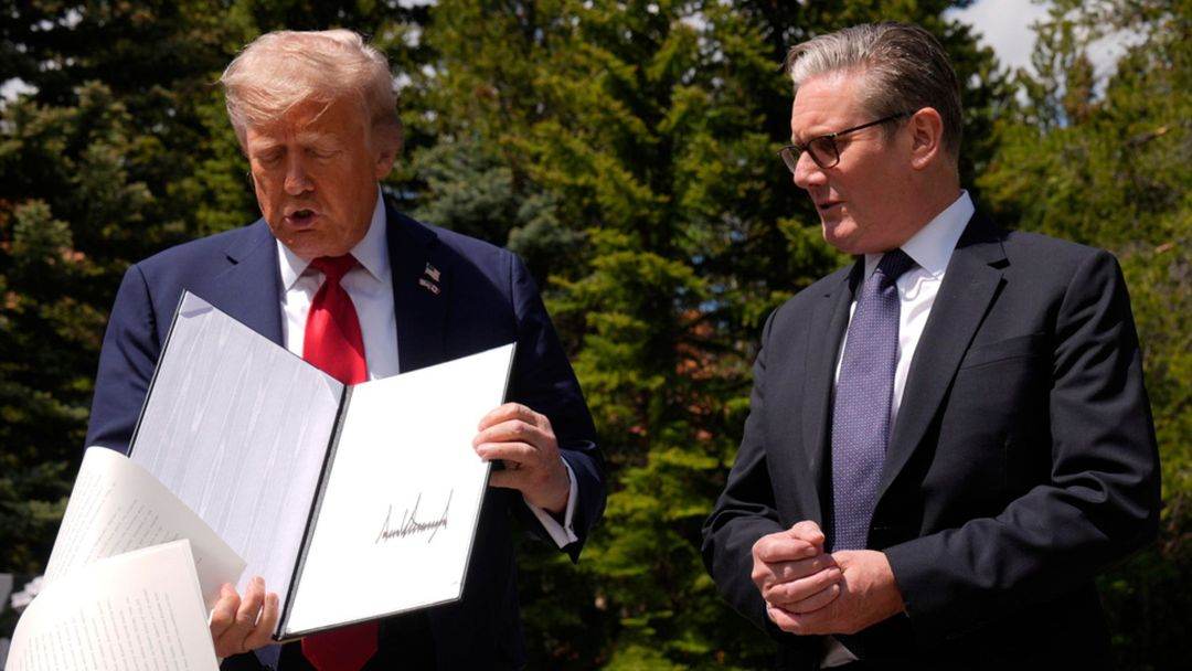 Starmer îl întâmpină pe Trump la reşedinţa oficială de la Chequers