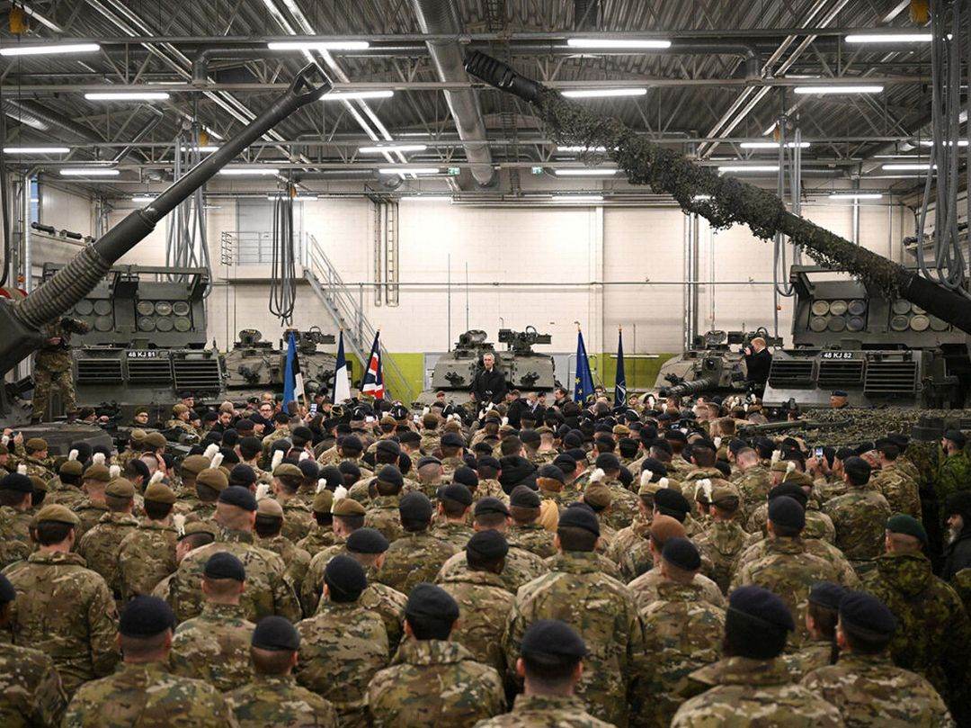 SVR afirmă că state NATO ar putea interveni militar în caz de revoltă împotriva Maiei Sandu