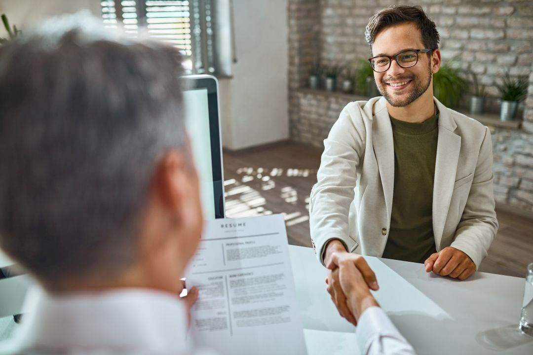 Bestjobs: În era AI, angajatorii vor să vadă omul, nu doar CV-ul