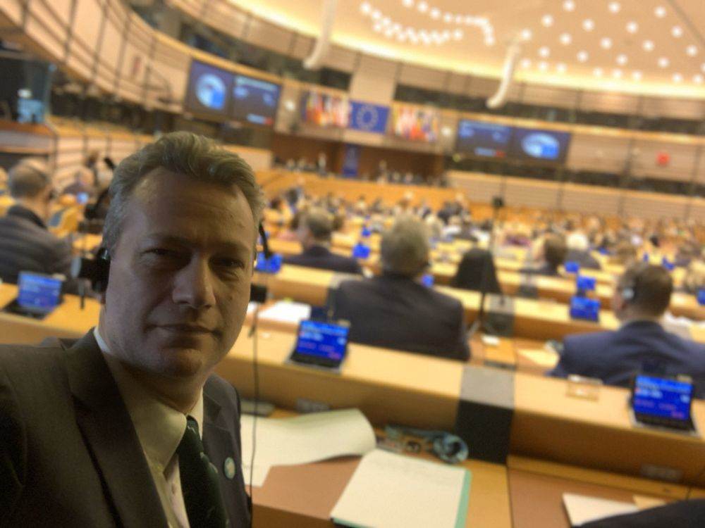 Fost lider Reform UK în Ţara Galilor recunoaşte că a luat mită pentru declaraţii pro-ruse