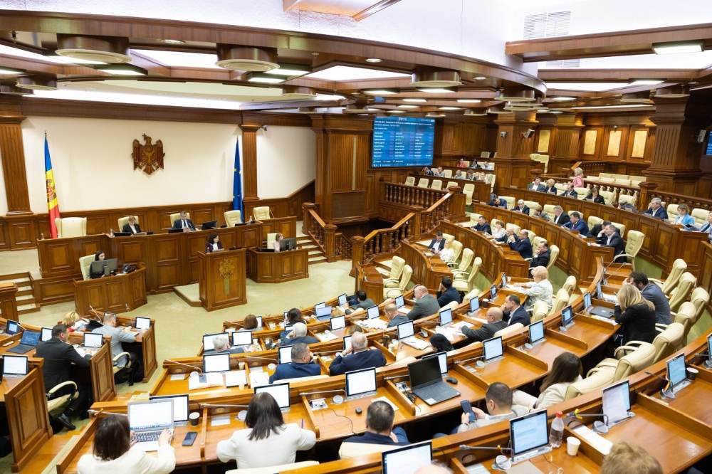 Alegeri 2025: cine câştigă la Chişinău decide viitorul Republicii Moldova