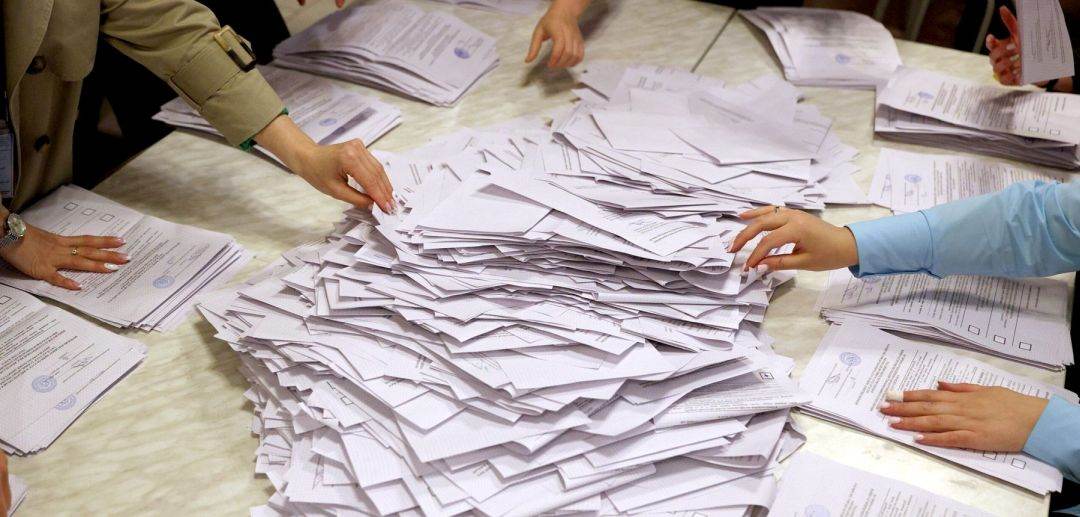 CEC: 50% din secţiile de votare şi-au centralizat rezultatele