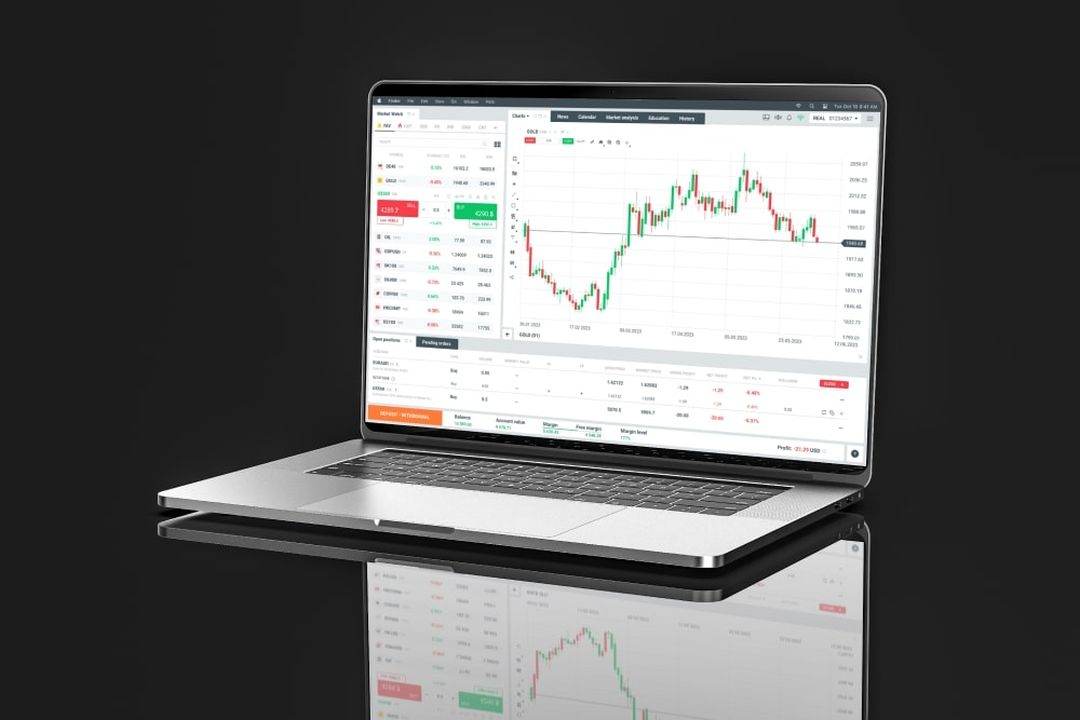 XTB: Aurul devine prima alegere a investitoarelor din ţara noastră în 2025