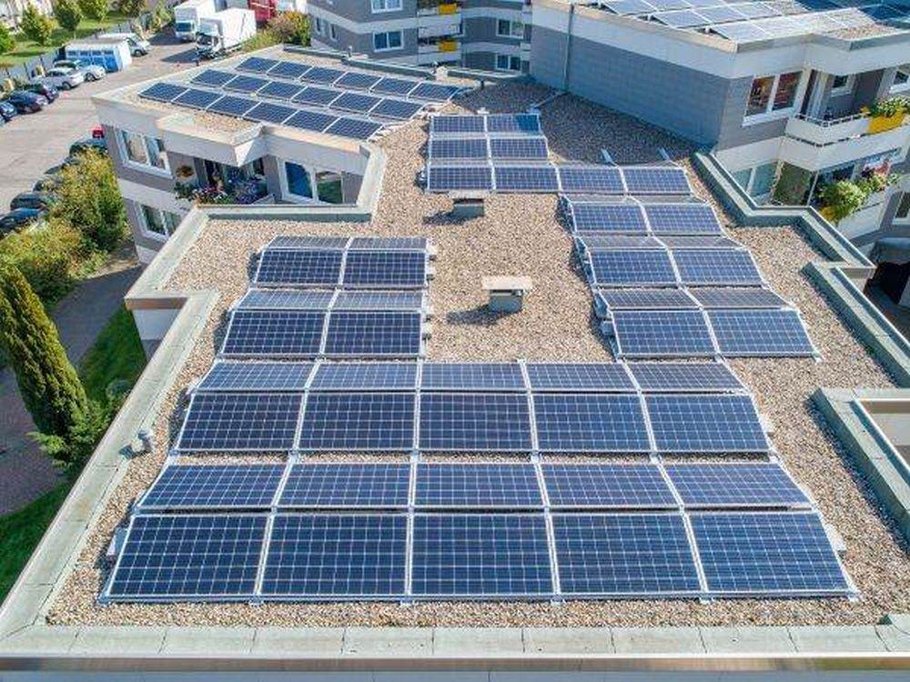 OMV Petrom finalizează achiziţia proiectului fotovoltaic Gabare în Bulgaria