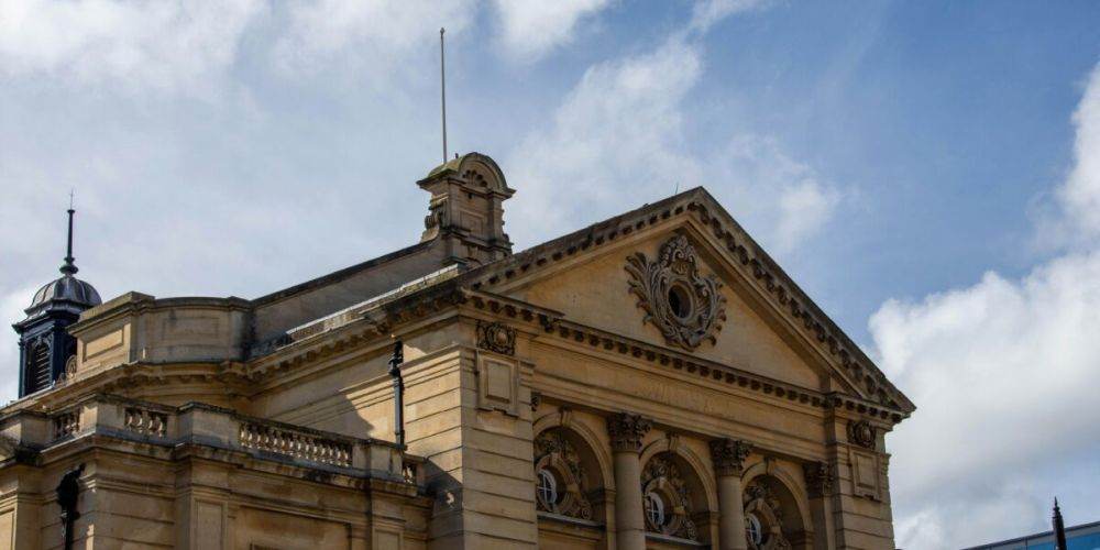 Reducerea personalului din primării afectează firmele şi proiectele locale
