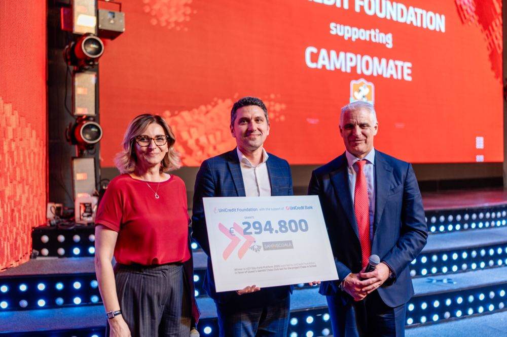 Cinci proiecte educaţionale din România, selectate în cadrul Platformei Edu-Fund 2025 a UniCredit Foundation