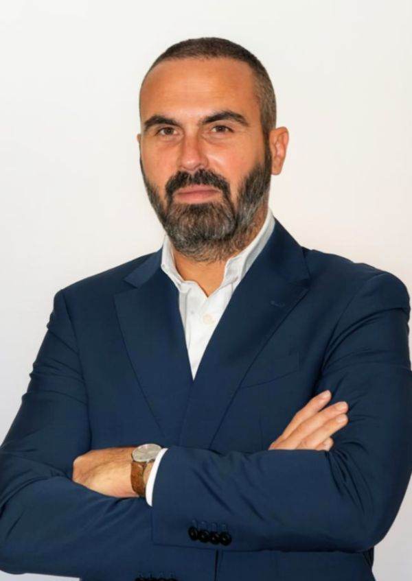 Matei Oprea, fondator Venovo