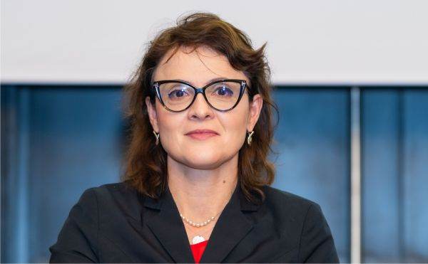 Silvia Dinică, Ministerul Muncii: ”Suntem într-o zonă defensivă în ceea ce priveşte meseriile viitorului”