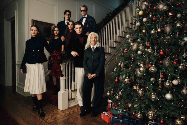 Tommy Hilfiger lansează campania ”A Hilfiger Holiday”