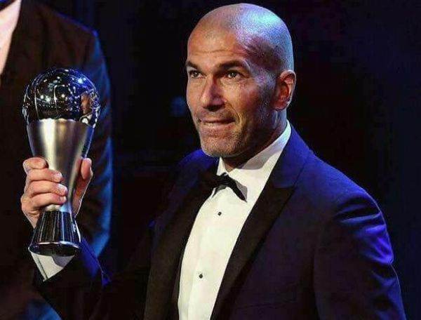 Zinedine Zidane confirmă revenirea sa iminentă în fotbal