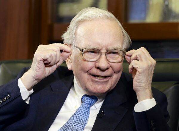 Warren Buffett accelerează donaţiile către fundaţiile copiilor săi