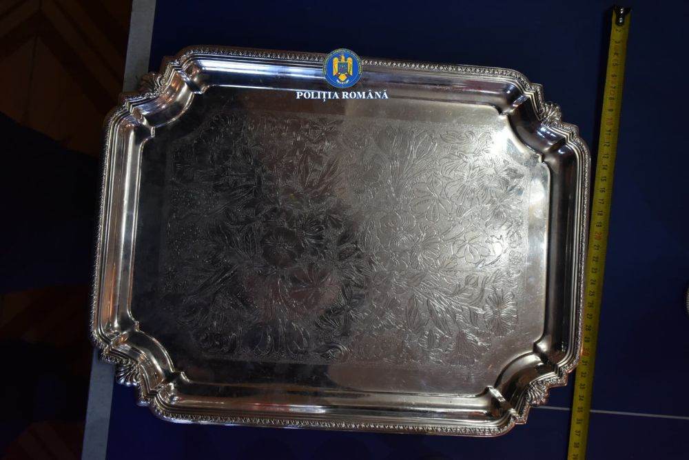 Piese de patrimoniu, furate din Norvegia, găsite de un buzoian la talcioc