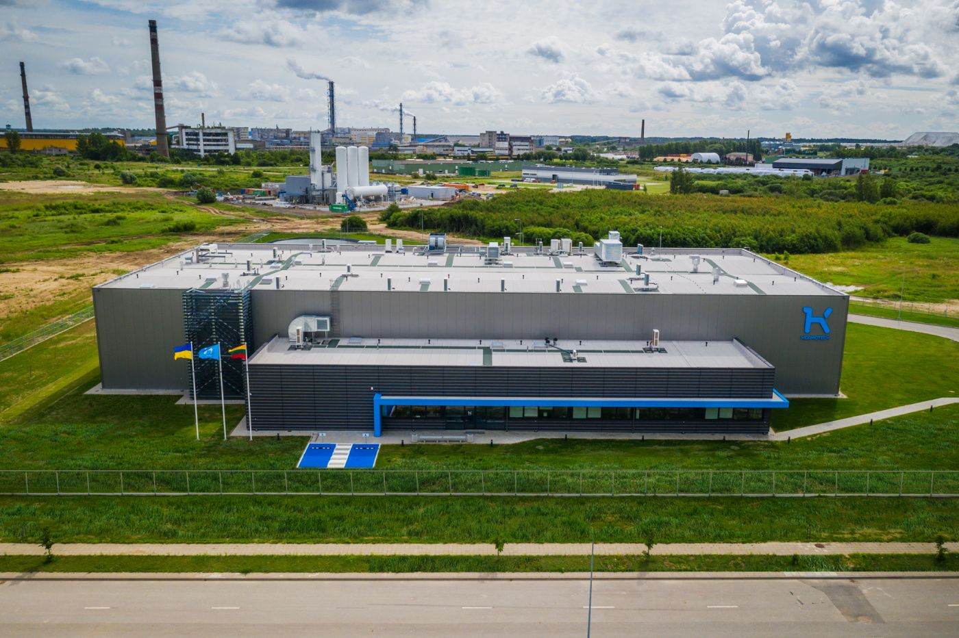 Fabrica de hrană umedă Kormotech din Lituania este situată în centrul industrial al ţării - oraşul Kėdainiai