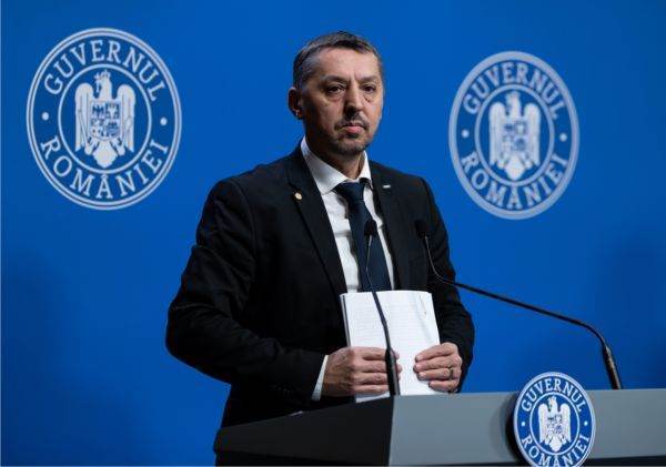 Daniel David a semnat noul acord pentru programele FLEX/FLEX Abroad