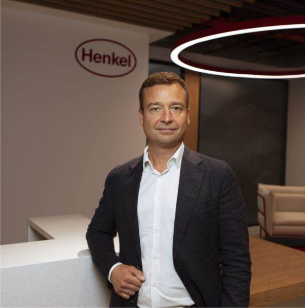 ”Modificările fiscale au influenţat venitul disponibil şi încrederea consumatorilor, care erau deja destul de scăzute”