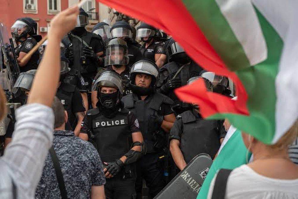 Trei poliţişti au fost răniţi în protestele faţă de bugetul pe 2026