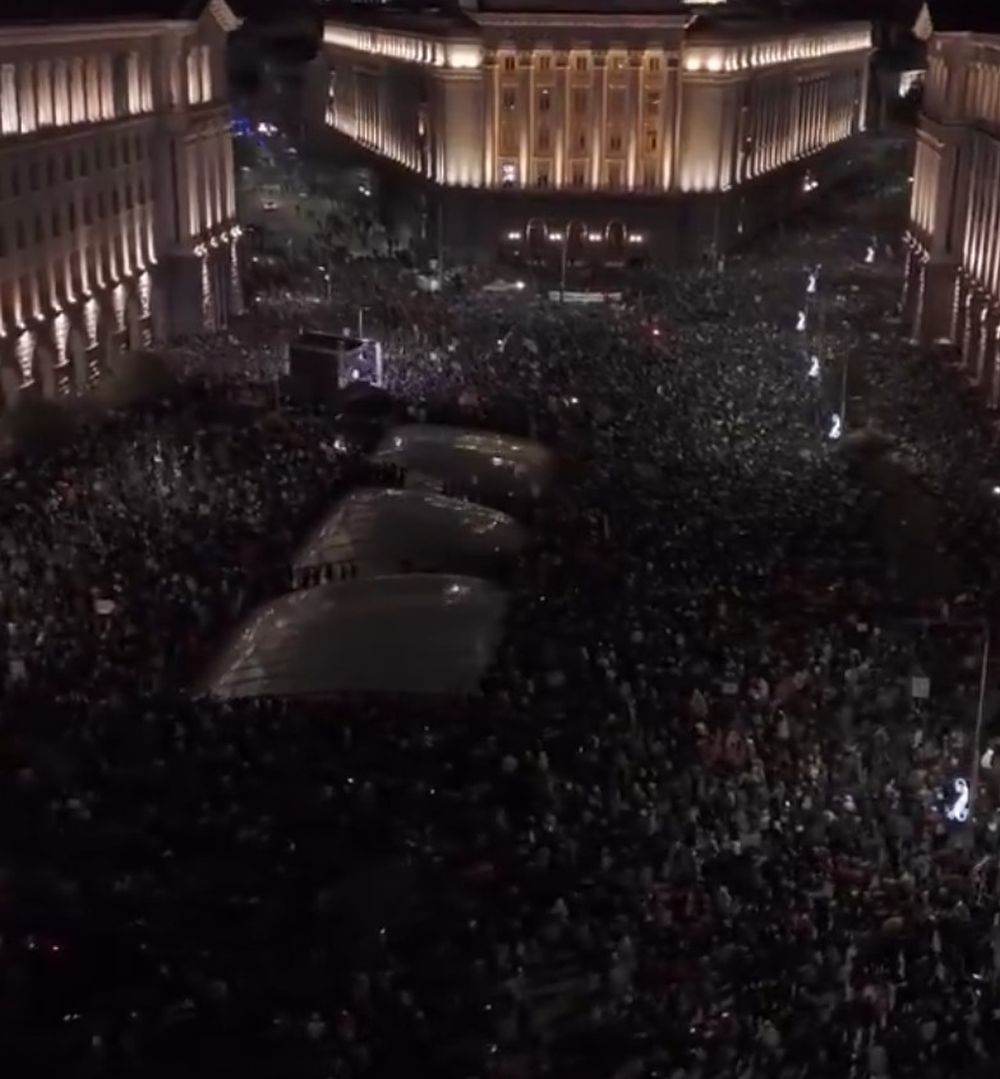 Procurorii din Sofia au pus sub acuzare 14 persoane pentru violenţele de la protest