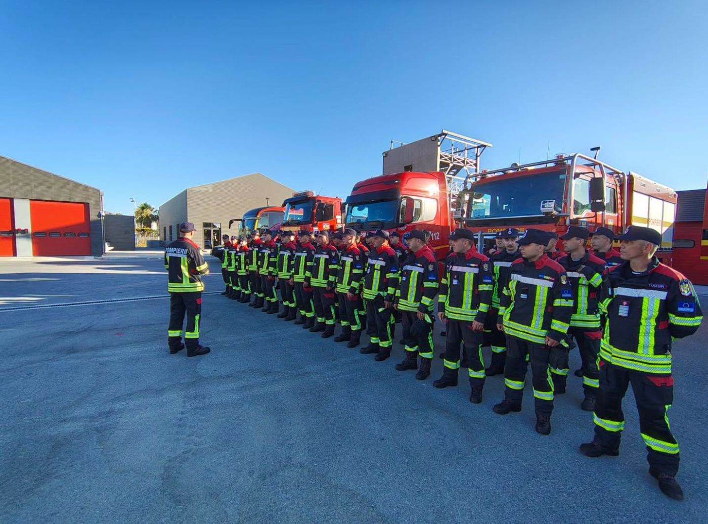DSU: Pompierii români dislocați în Grecia au început misiunea, pe fondul riscului maxim de incendii