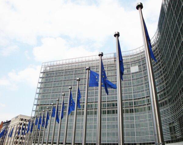Reuters: UE aprobă un nou ajutor de 6,1 miliarde de euro pentru apărarea Ucrainei