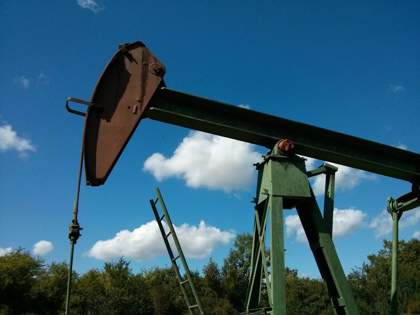 The Guardian: Atacurile cu drone ale Ucrainei lasă Rusia fără produse petroliere