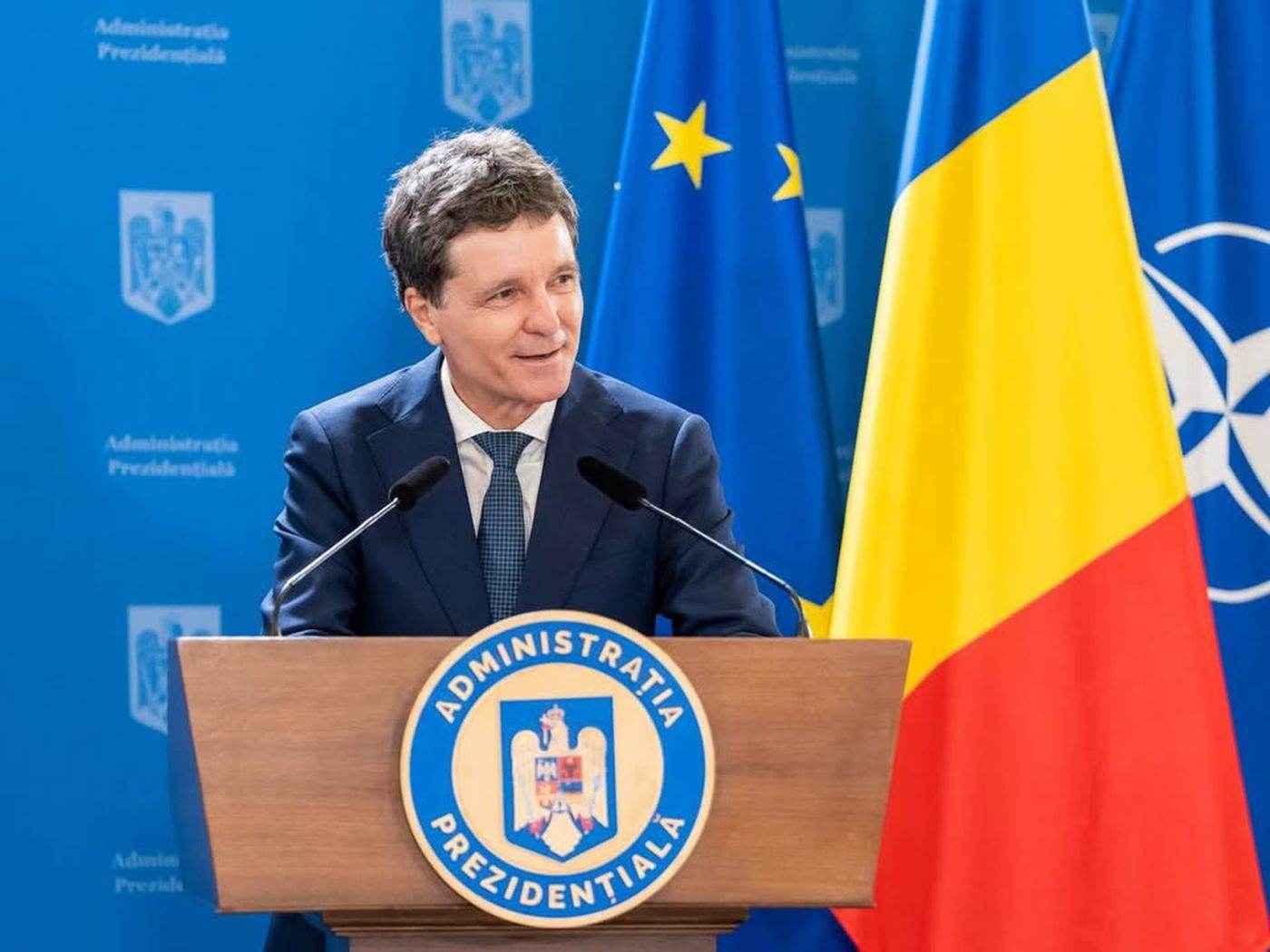 Nicușor Dan respinge alegerile anticipate și cere partidelor să negocieze